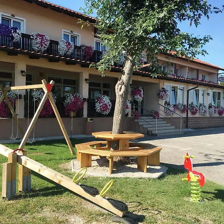 Guest house Gostisce Golob 3*